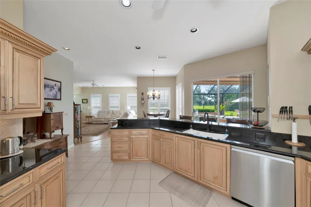 6213 GLEN ABBEY LANE Bradenton, FL 34202