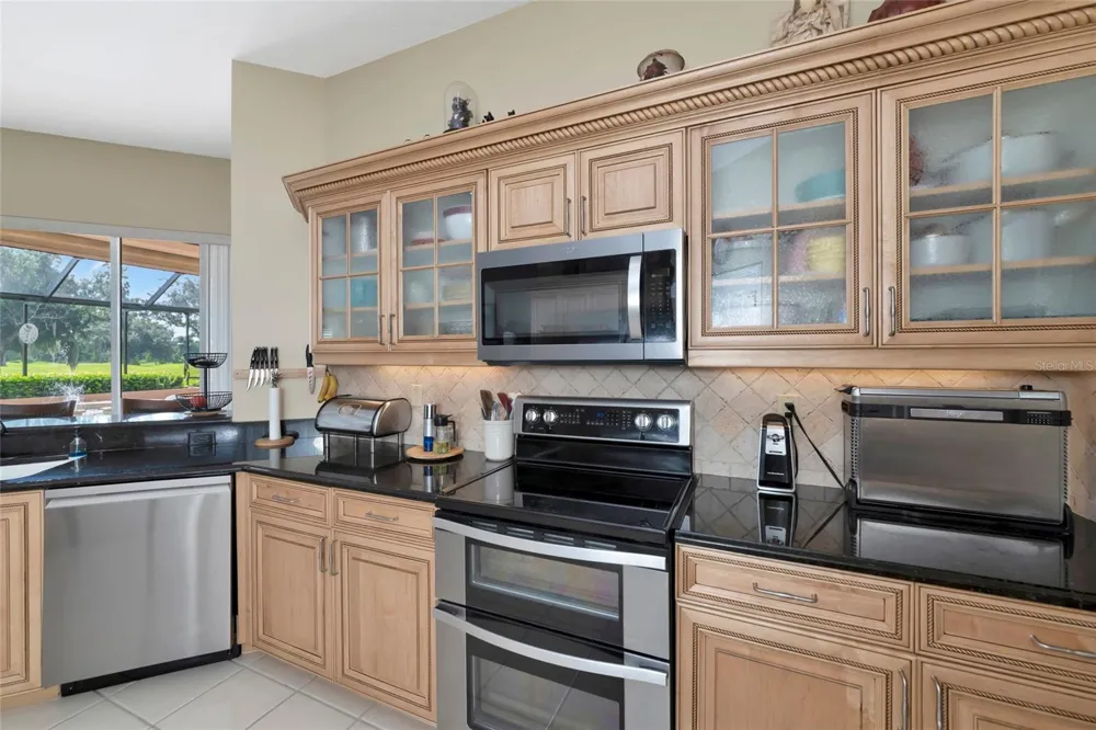 6213 GLEN ABBEY LANE Bradenton, FL 34202