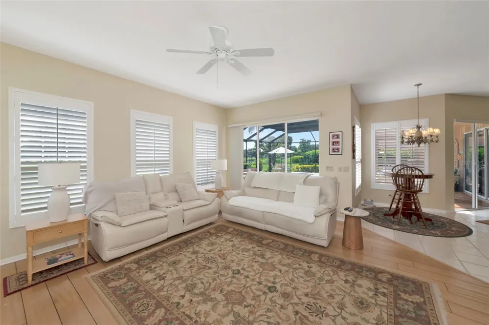 6213 GLEN ABBEY LANE Bradenton, FL 34202