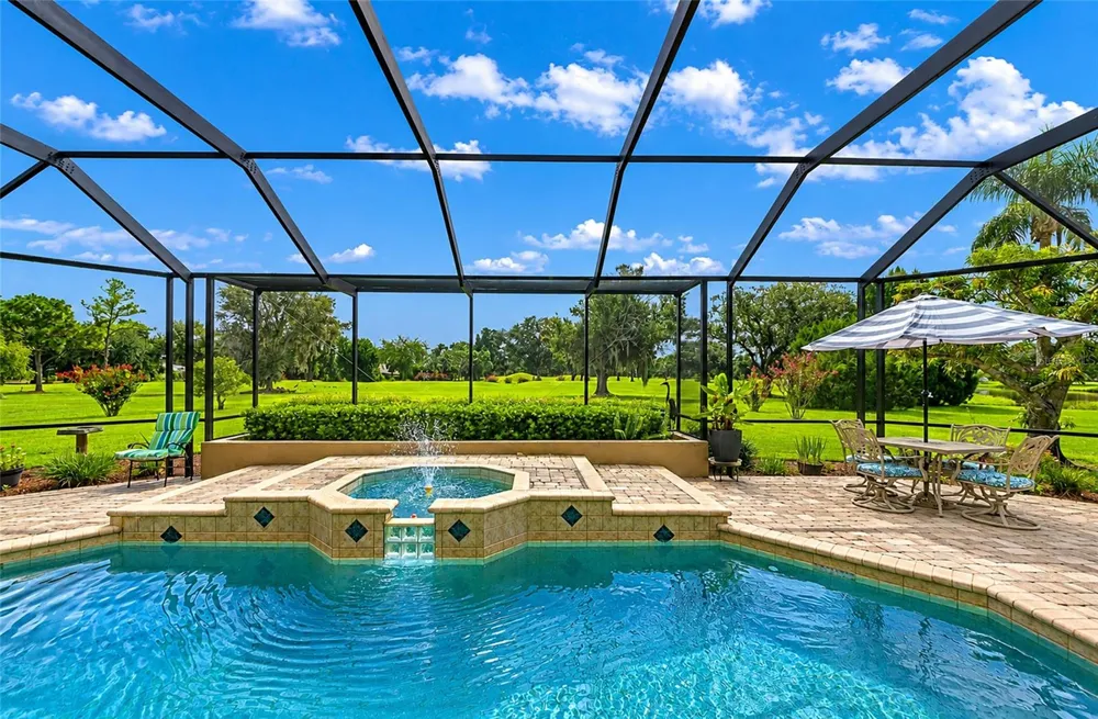 6213 GLEN ABBEY LANE Bradenton, FL 34202