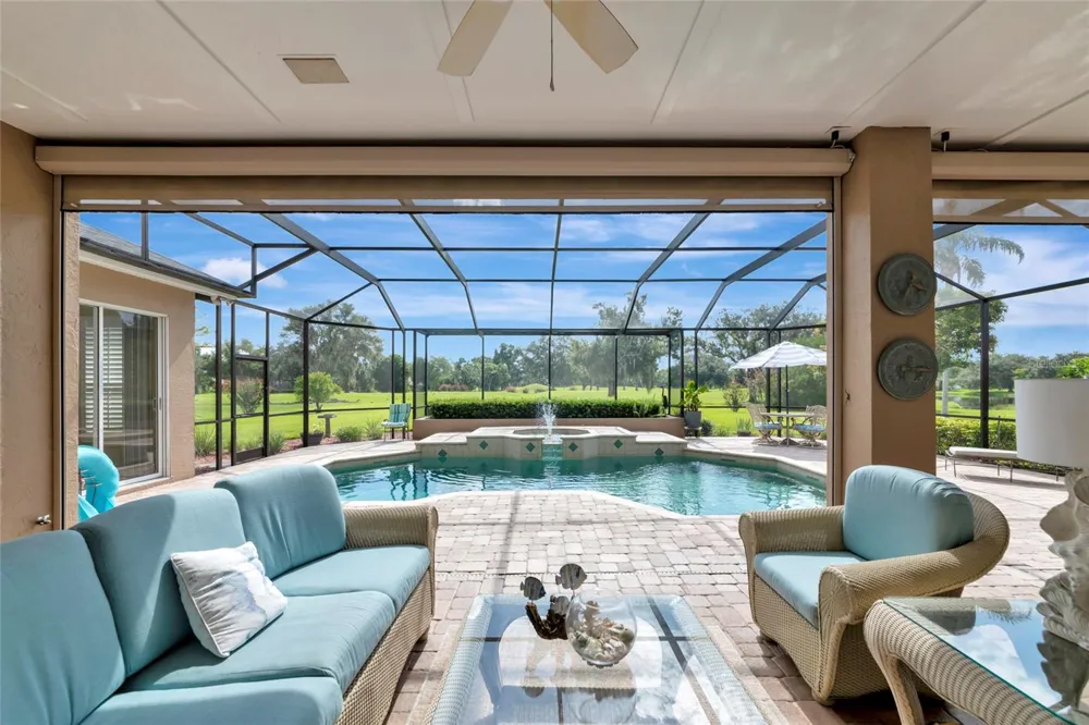 6213 GLEN ABBEY LANE Bradenton, FL 34202