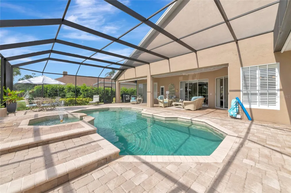 6213 GLEN ABBEY LANE Bradenton, FL 34202