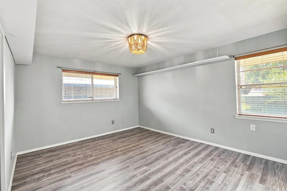2022 Normandy Drive Irving, TX 75060