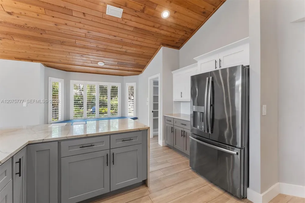 3301 NW 112th Ave Coral Springs, FL 33065