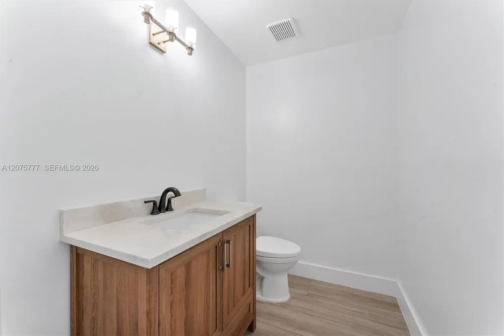 3301 NW 112th Ave Coral Springs, FL 33065