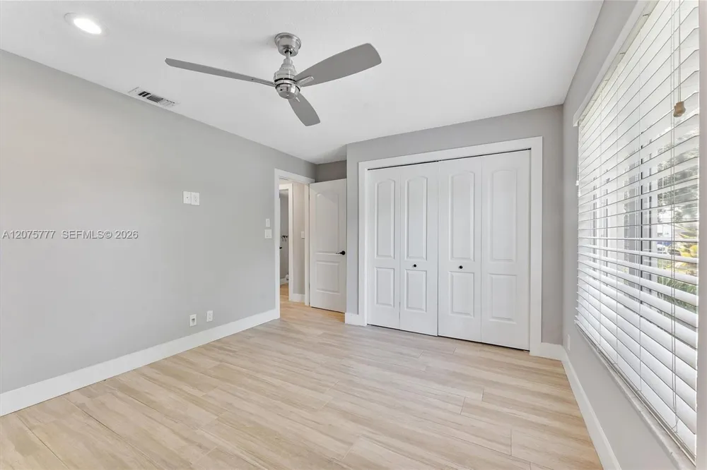 3301 NW 112th Ave Coral Springs, FL 33065