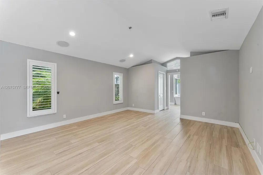 3301 NW 112th Ave Coral Springs, FL 33065