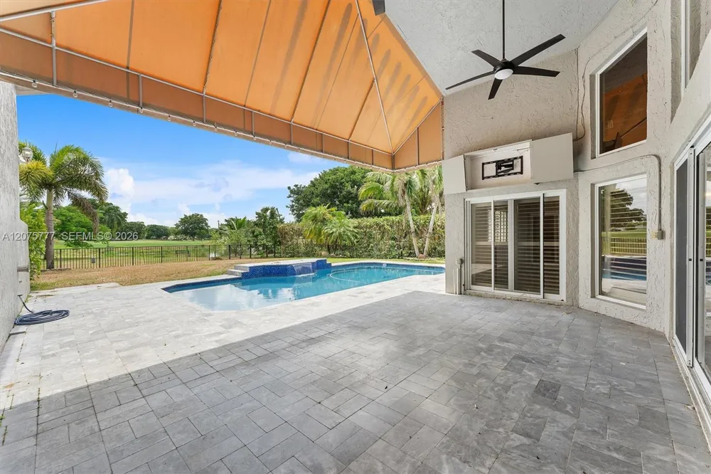 3301 NW 112th Ave Coral Springs, FL 33065
