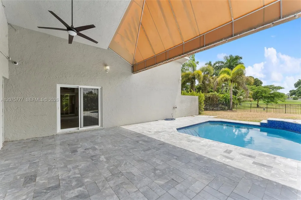 3301 NW 112th Ave Coral Springs, FL 33065