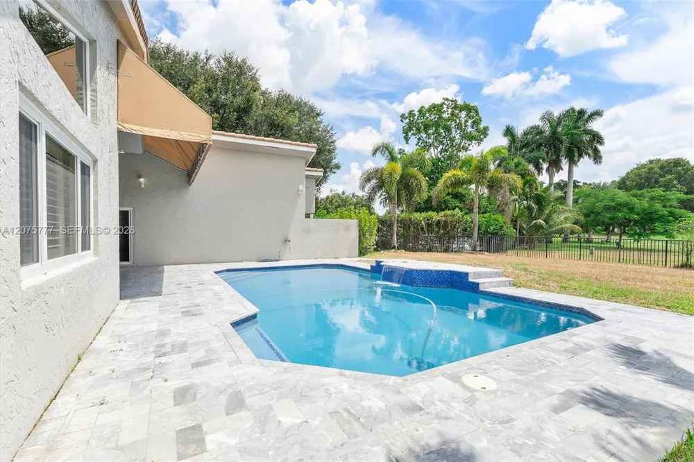 3301 NW 112th Ave Coral Springs, FL 33065