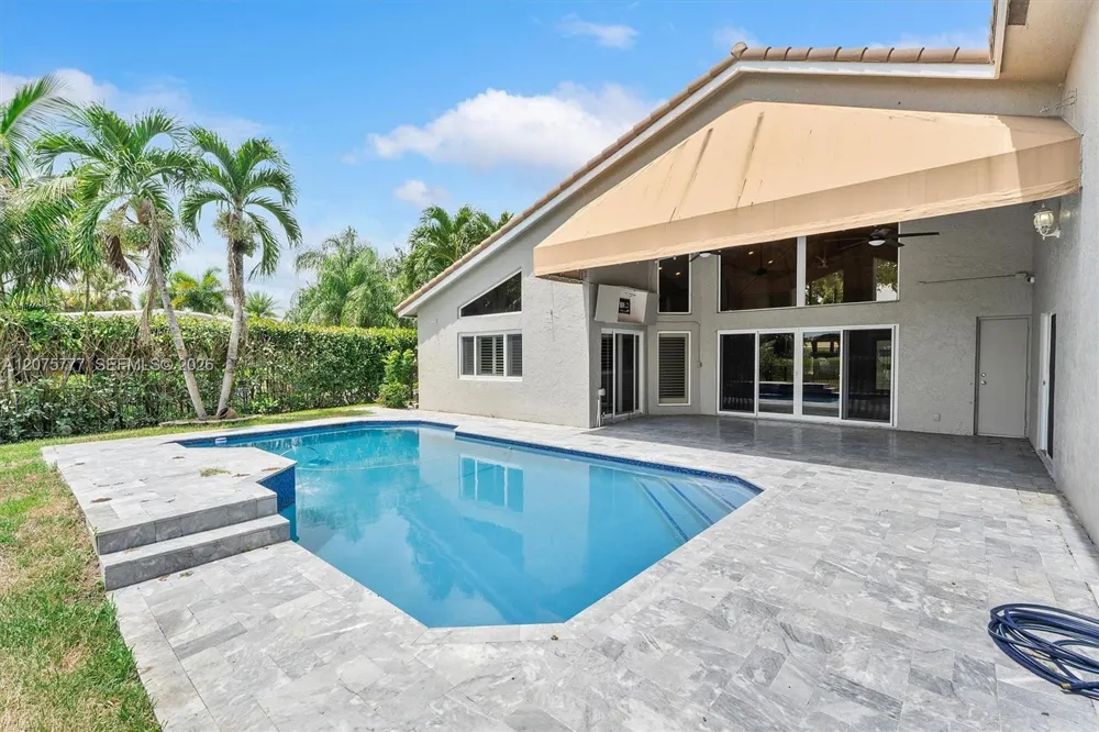 3301 NW 112th Ave Coral Springs, FL 33065