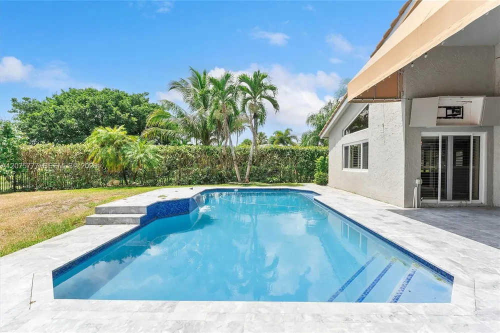3301 NW 112th Ave Coral Springs, FL 33065