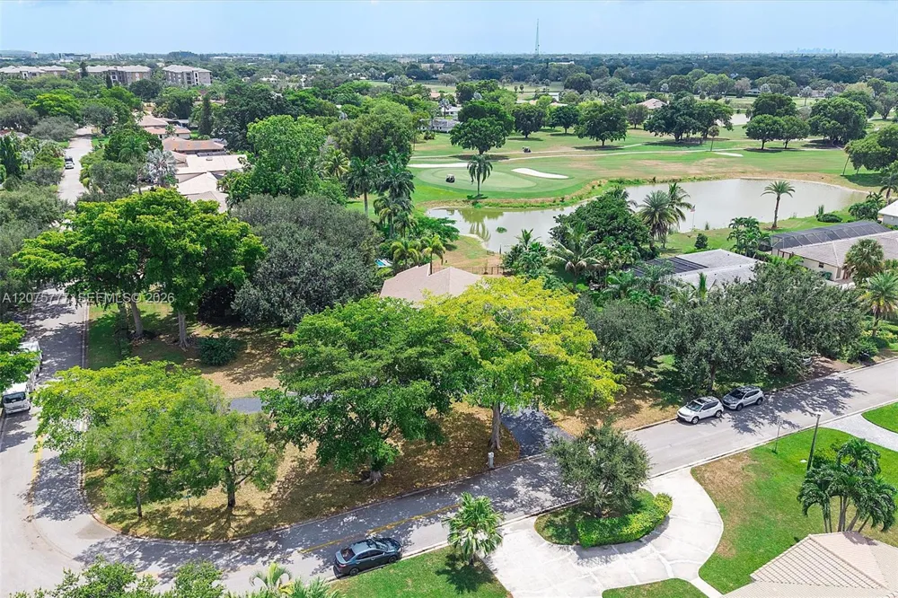 3301 NW 112th Ave Coral Springs, FL 33065