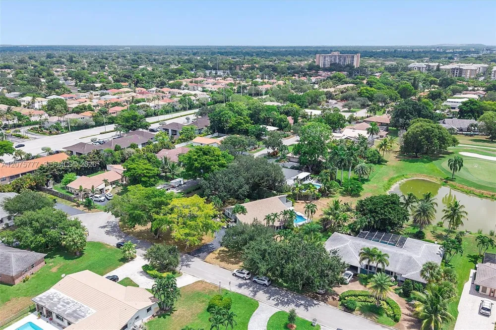 3301 NW 112th Ave Coral Springs, FL 33065