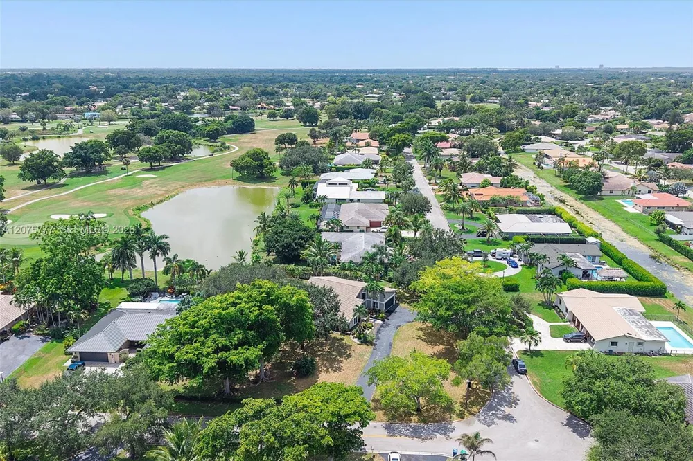 3301 NW 112th Ave Coral Springs, FL 33065