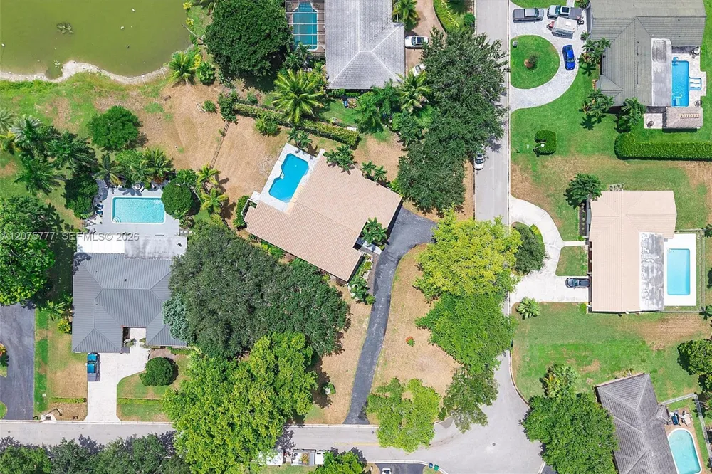 3301 NW 112th Ave Coral Springs, FL 33065