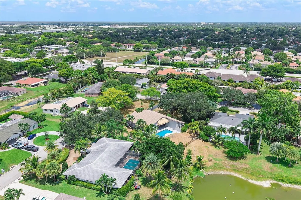 3301 NW 112th Ave Coral Springs, FL 33065