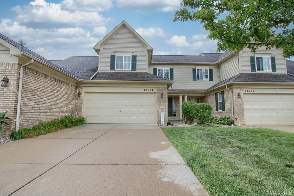 25338 Petros Drive Huron Charter Township, MI 48134