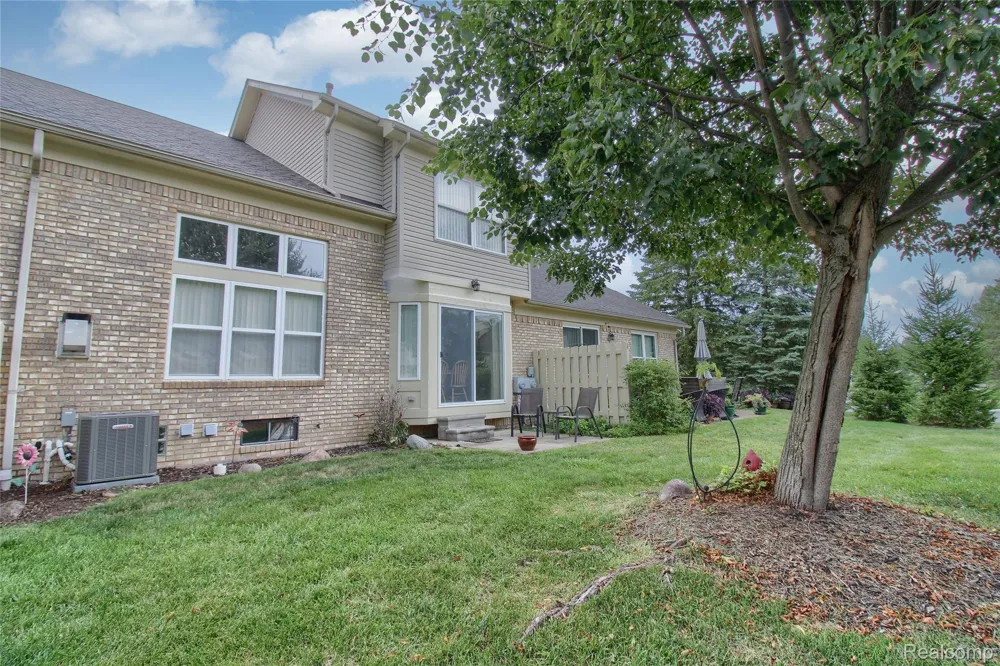 25338 Petros Drive Huron Charter Township, MI 48134