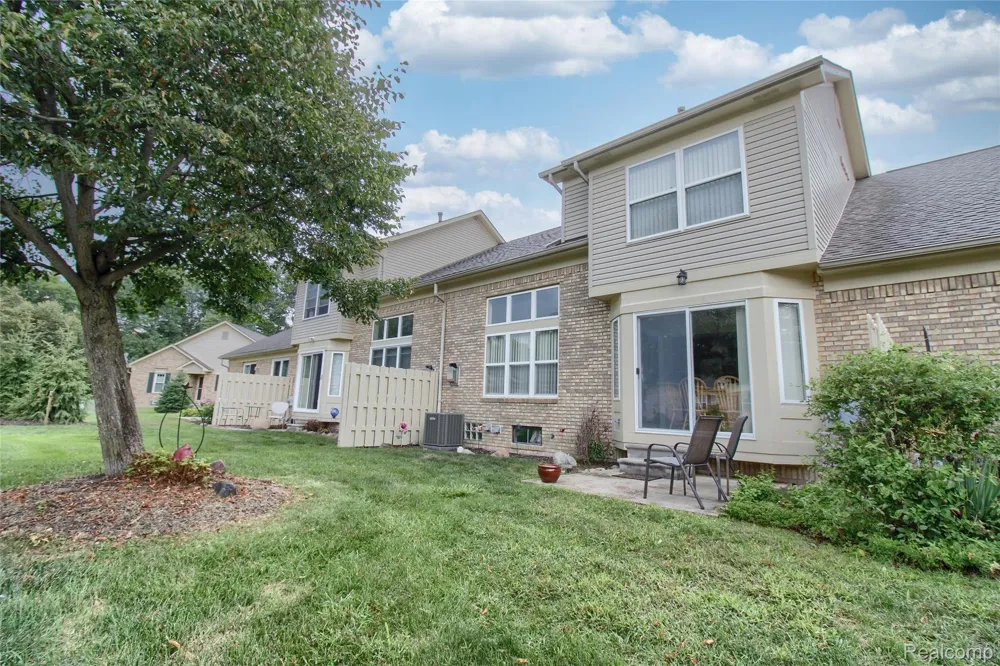 25338 Petros Drive Huron Charter Township, MI 48134