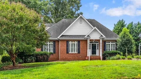 5250 Meadowlark Glen Lane