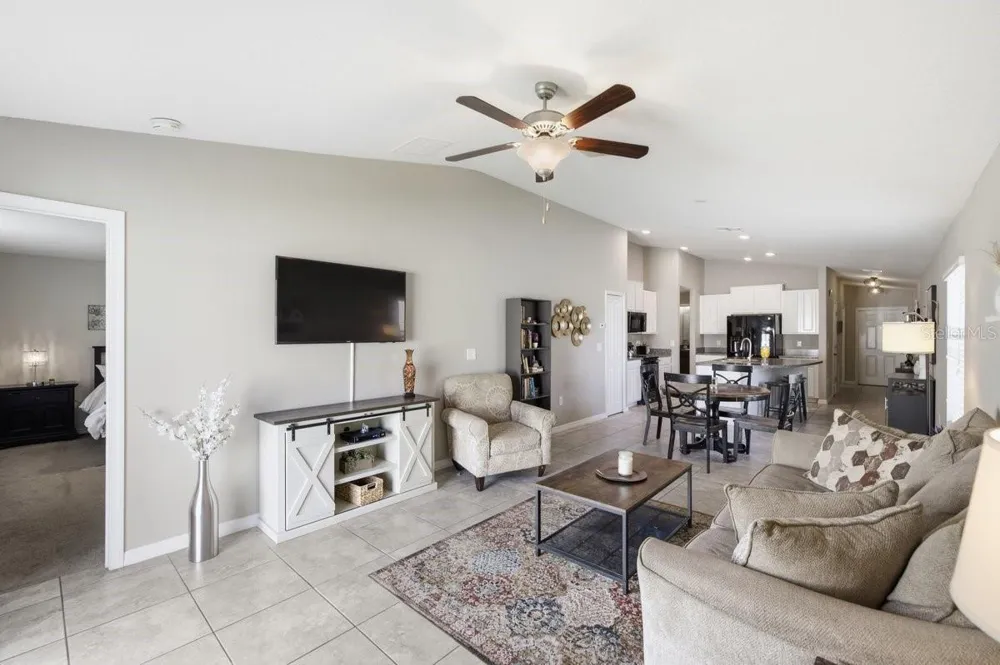 6830 BLUE MOON WAY Sun City Center, FL 33573
