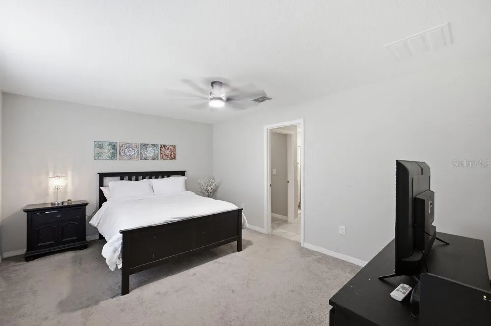 6830 BLUE MOON WAY Sun City Center, FL 33573