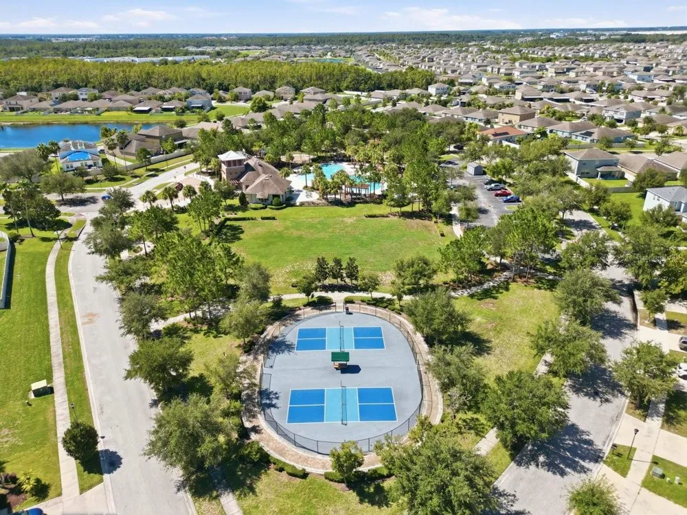 6830 BLUE MOON WAY Sun City Center, FL 33573