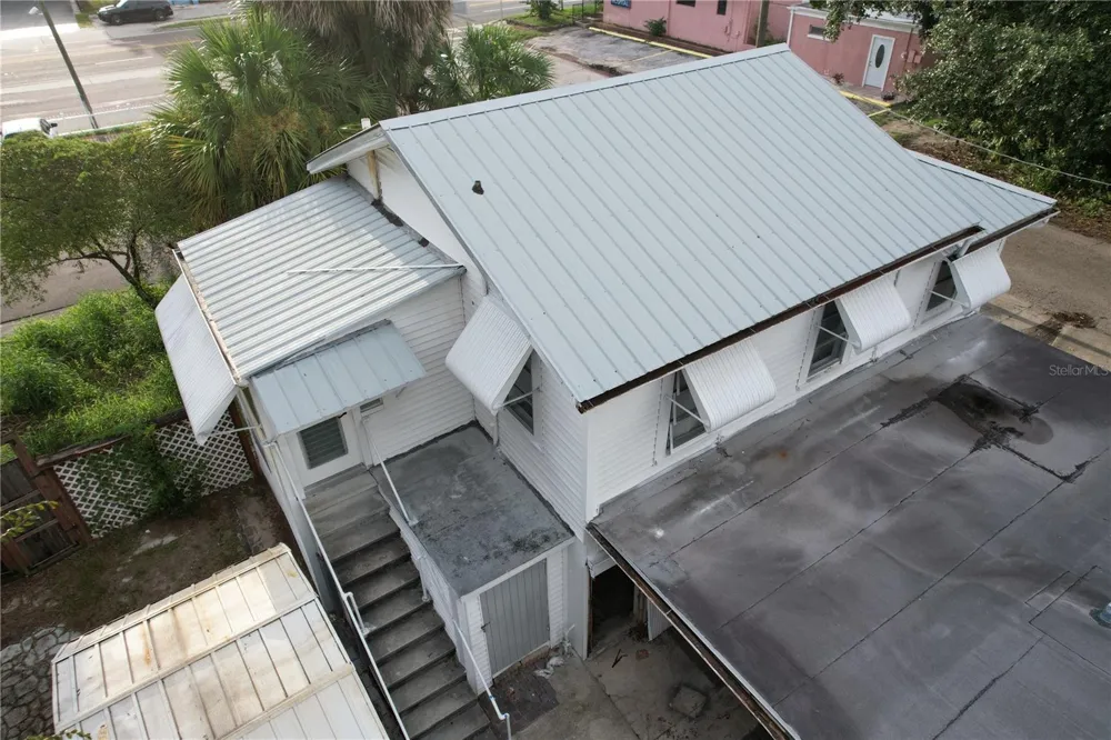 6506 WELLINGTON AVENUE Tampa, FL 33604