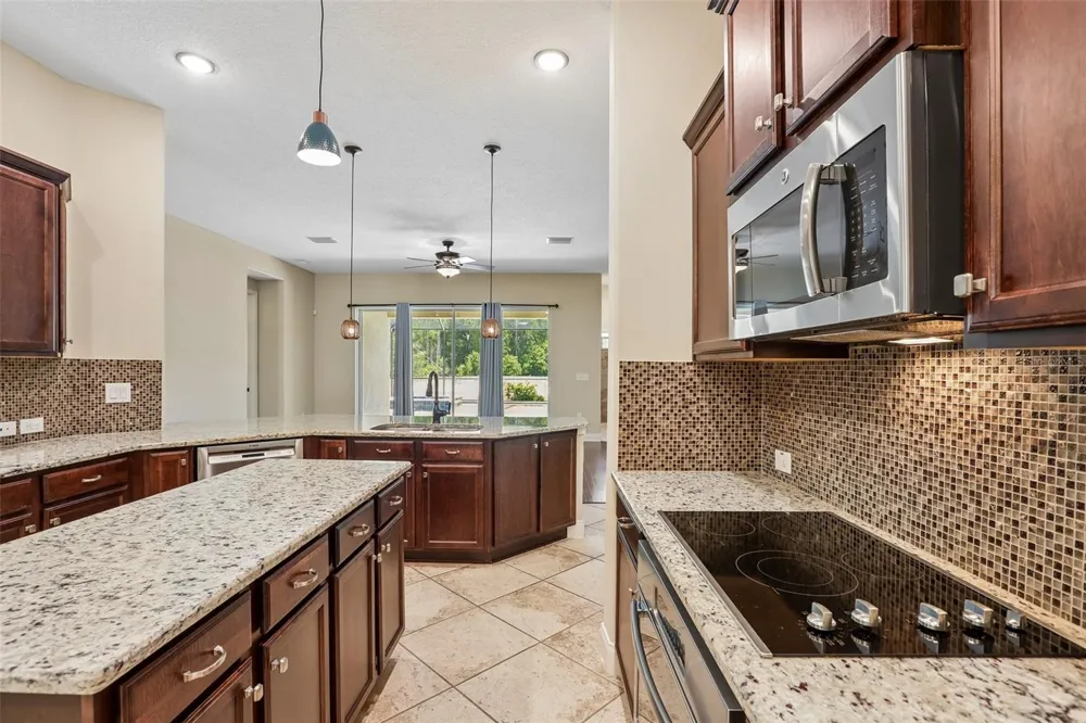 27152 SORA BOULEVARD Wesley Chapel, FL 33544