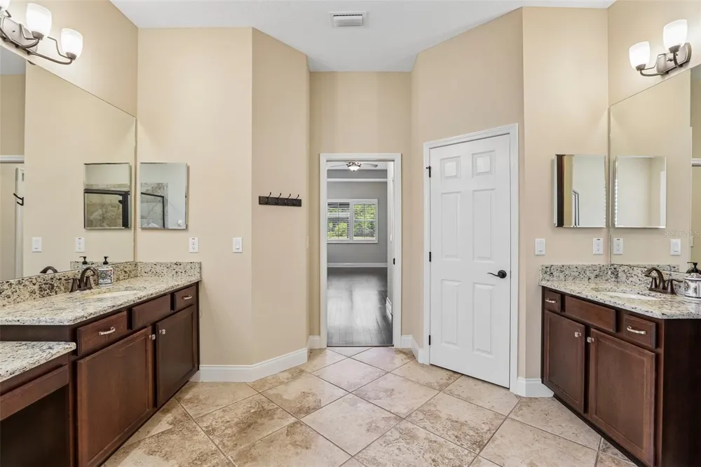 27152 SORA BOULEVARD Wesley Chapel, FL 33544