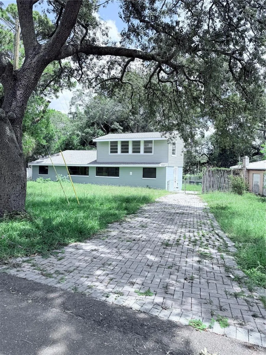 10801 EDISON AVENUE Tampa, FL 33612