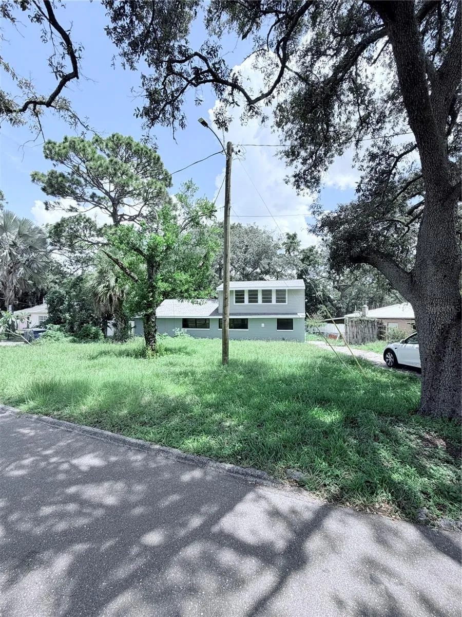 10801 EDISON AVENUE Tampa, FL 33612