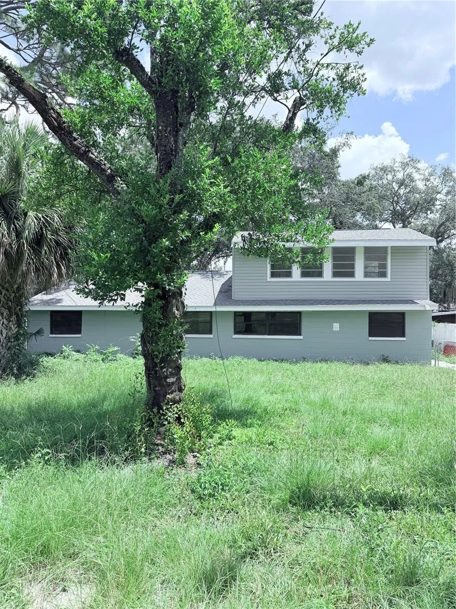 10801 EDISON AVENUE Tampa, FL 33612
