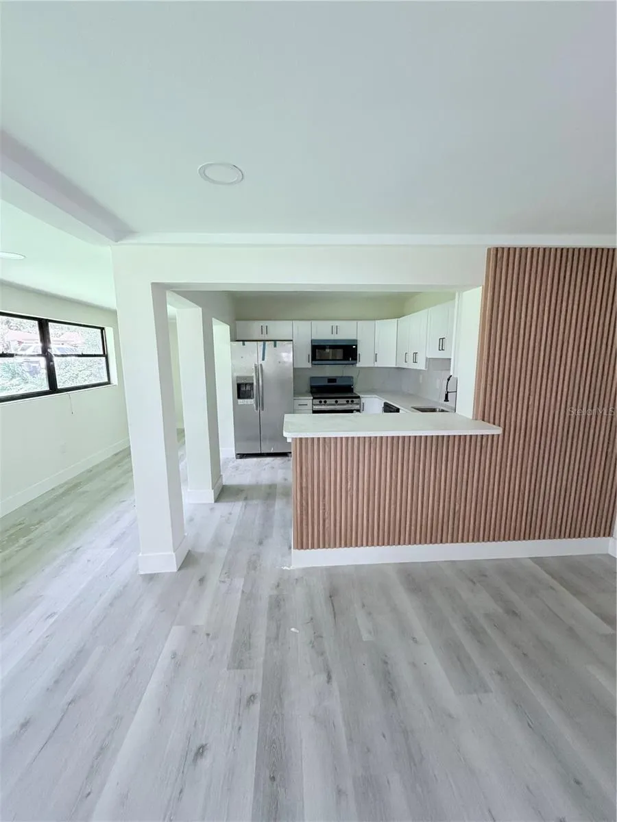 10801 EDISON AVENUE Tampa, FL 33612
