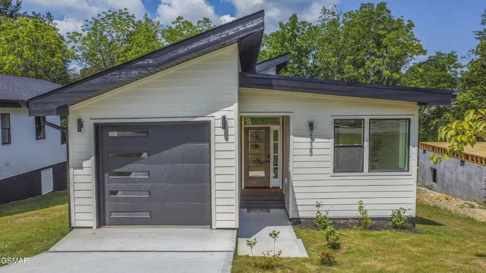 2335 Rock Gardens Drive Sevierville, TN 37876