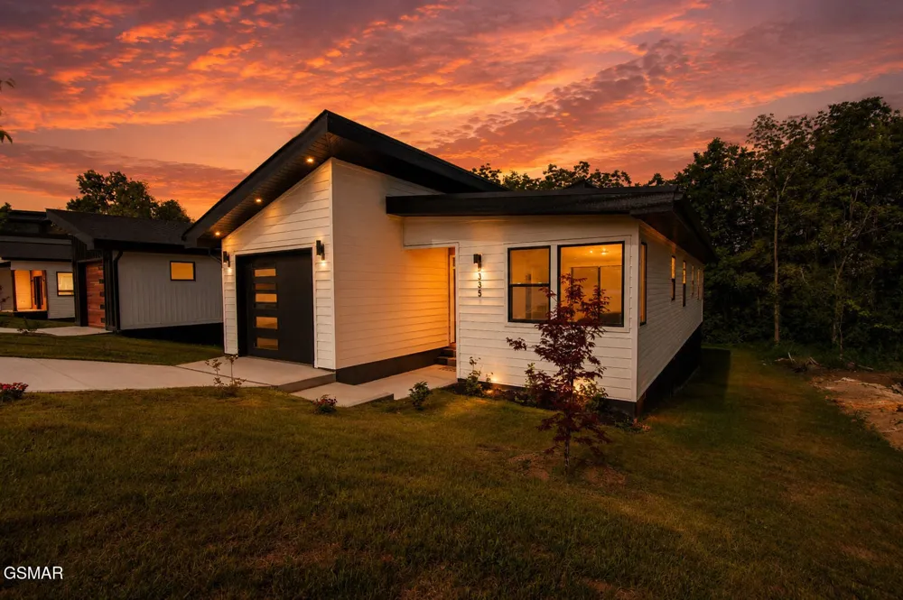2335 Rock Gardens Drive Sevierville, TN 37876
