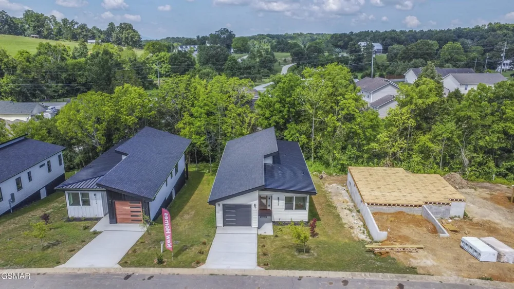 2335 Rock Gardens Drive Sevierville, TN 37876