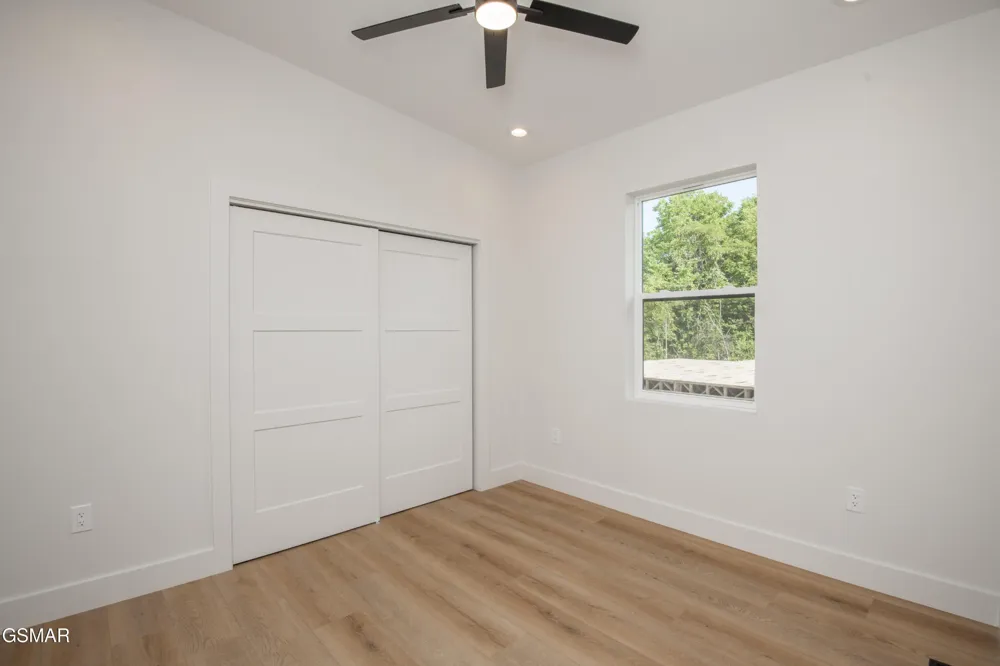 2335 Rock Gardens Drive Sevierville, TN 37876