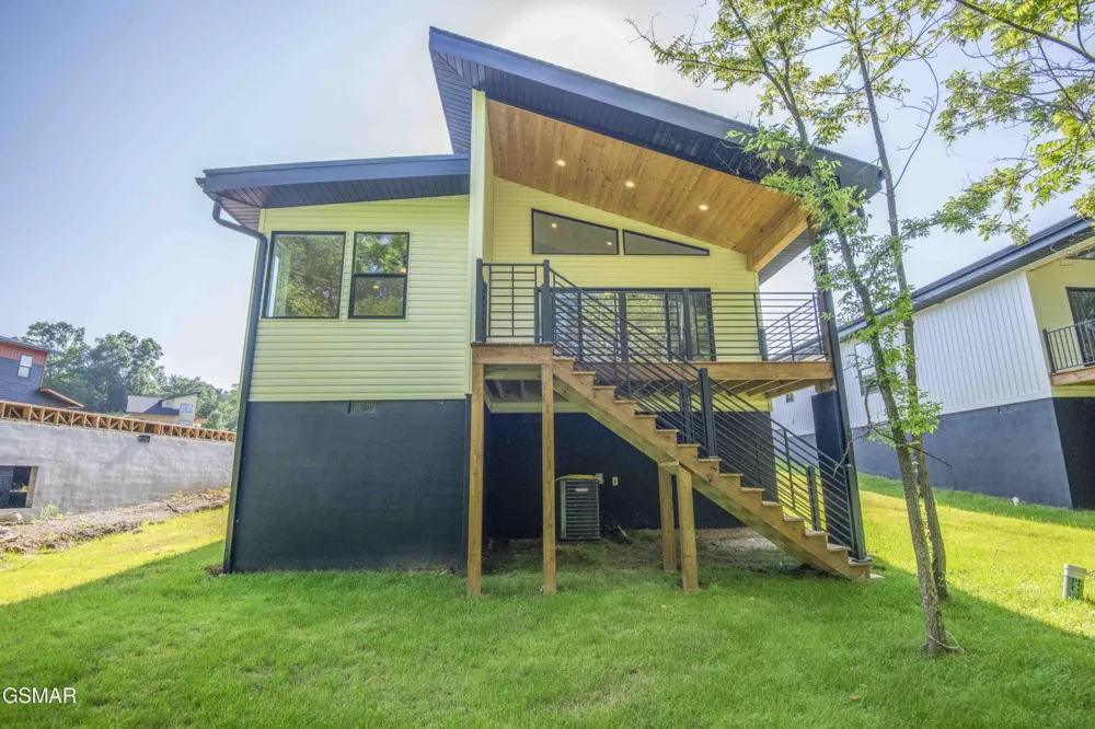 2335 Rock Gardens Drive Sevierville, TN 37876