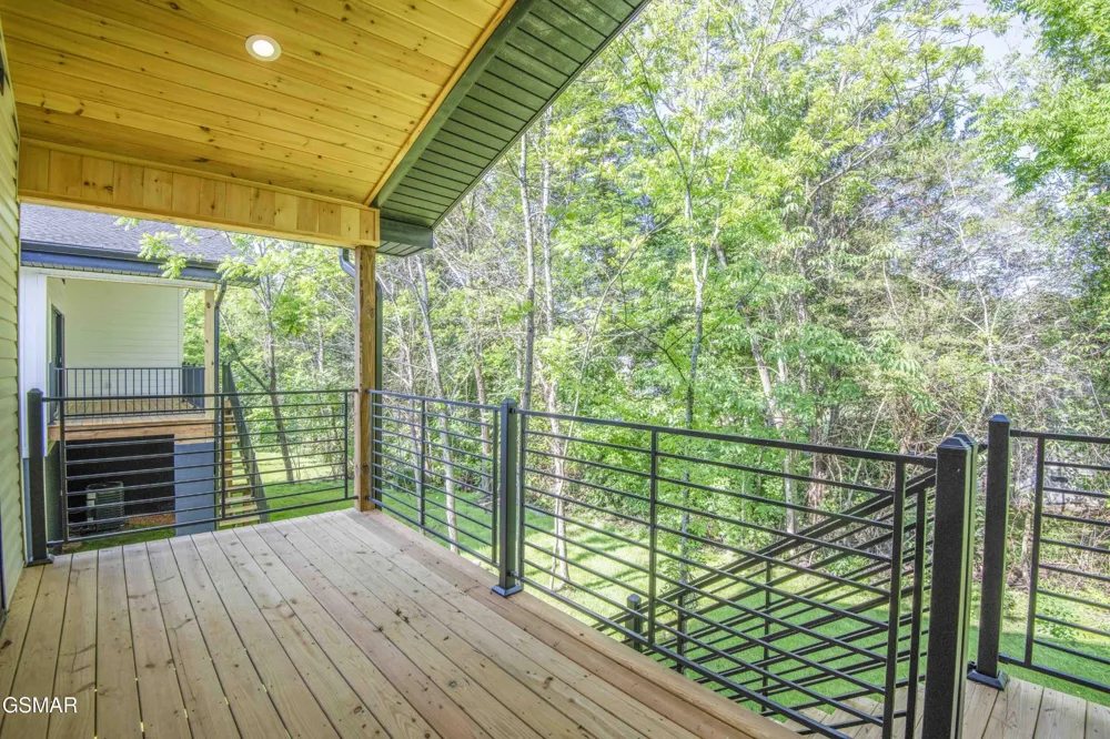 2335 Rock Gardens Drive Sevierville, TN 37876