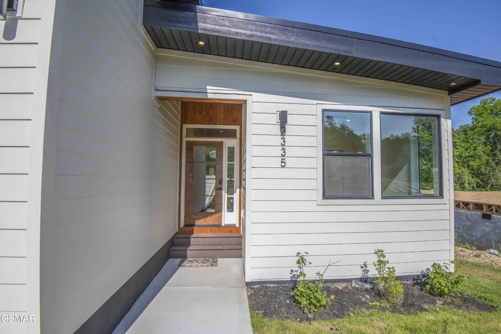2335 Rock Gardens Drive Sevierville, TN 37876