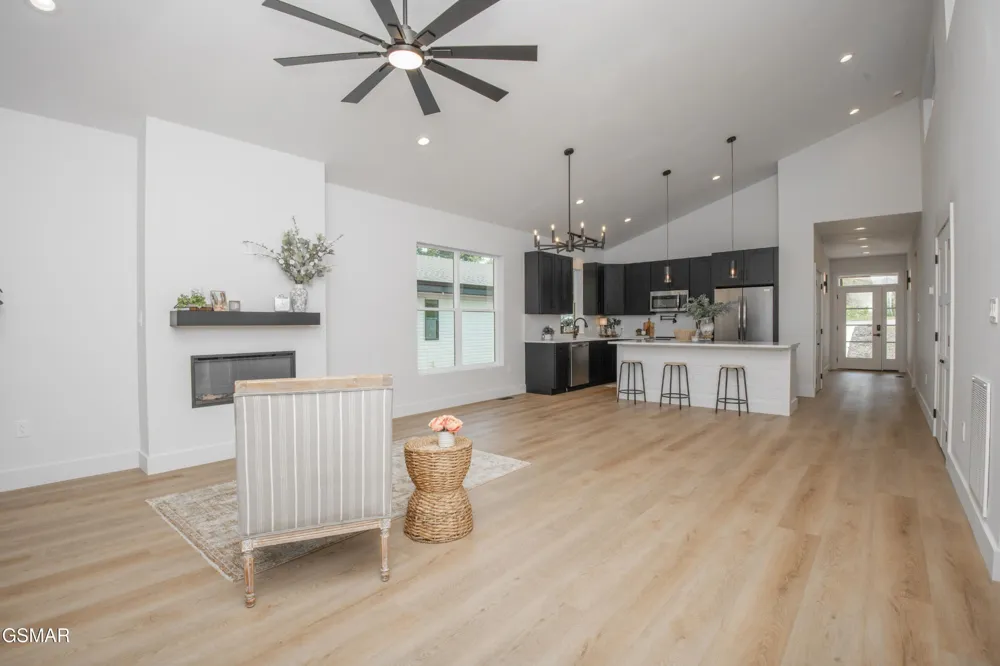 2329 Rock Gardens Drive Sevierville, TN 37876