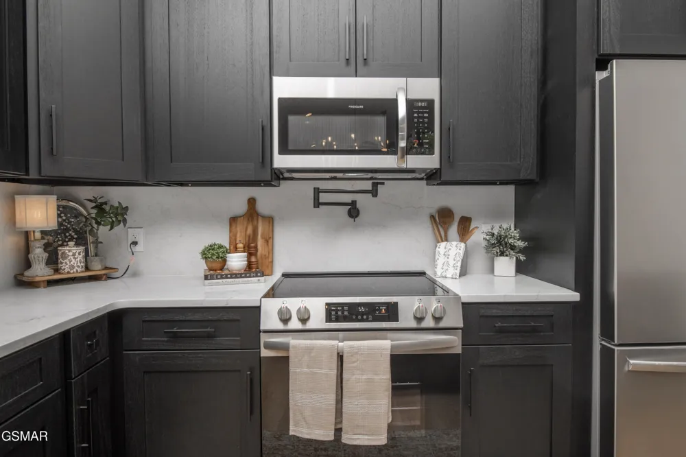 2329 Rock Gardens Drive Sevierville, TN 37876