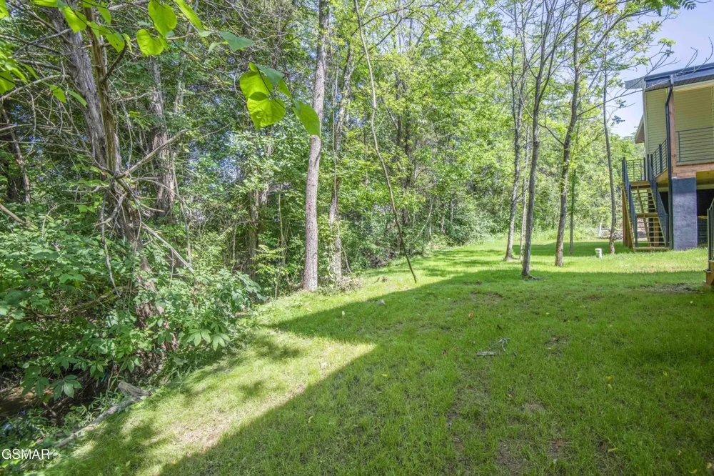 2329 Rock Gardens Drive Sevierville, TN 37876