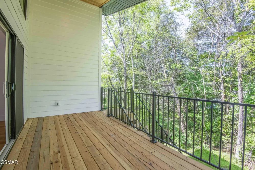2329 Rock Gardens Drive Sevierville, TN 37876