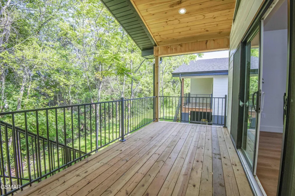 2329 Rock Gardens Drive Sevierville, TN 37876