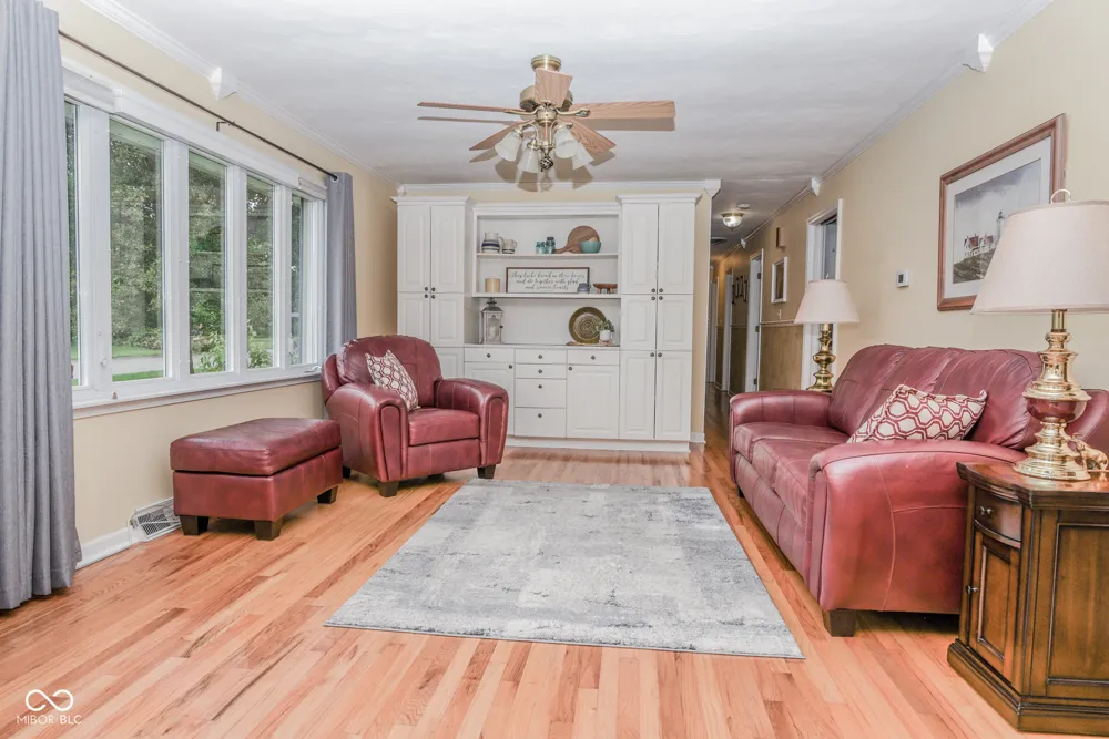 18 Fairfield Drive Brownsburg, IN 46112
