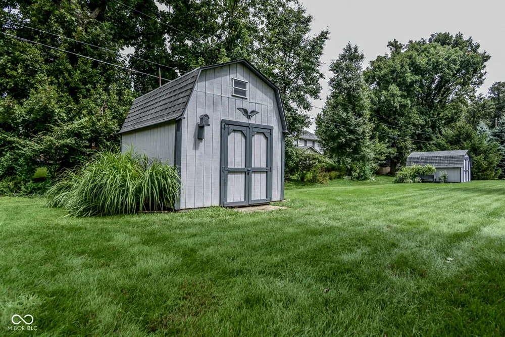 18 Fairfield Drive Brownsburg, IN 46112