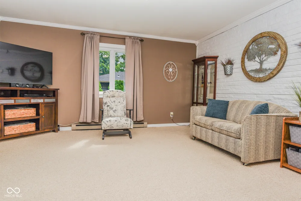 18 Fairfield Drive Brownsburg, IN 46112